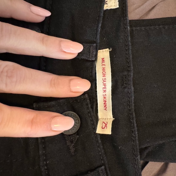 Levi's Mile High Super Skinny Jeans - Picture 11 of 13